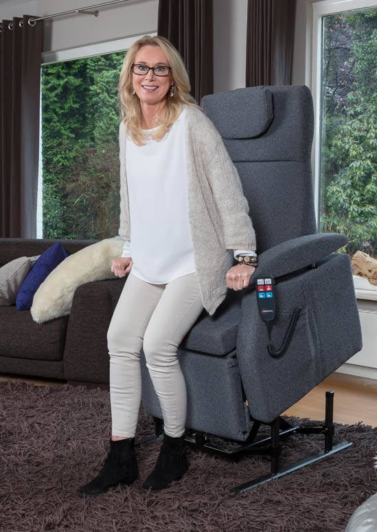 Fitform riser recliner chair